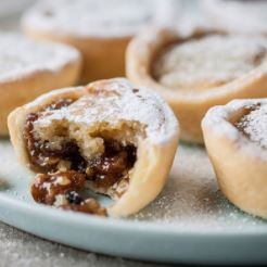 MAKE YOUR OWN GINNY MINCE PIES